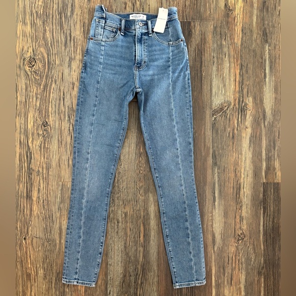 Abercrombie & Fitch Super Skinny Ankle High Rise Jeans Womens 26/2L Blue Denim - Picture 2 of 13